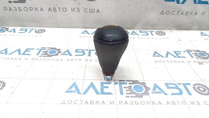 Gear knob Lexus ES350 07-12 worn leather scratches