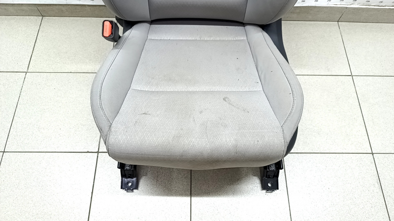 Driver's seat Hyundai Tucson 16-18 without airbag, electric, gray cloth, for cleaning, scratches