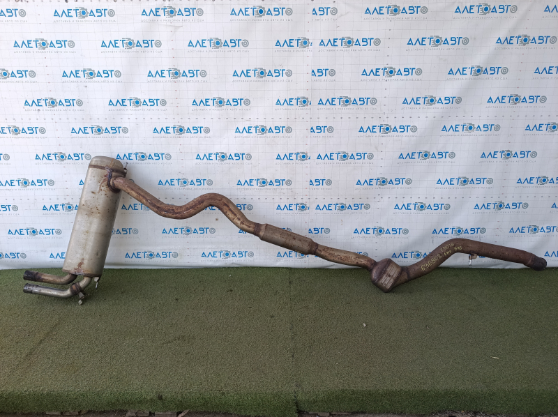 Exhaust line middle part BMW F30 17-18 AWD B46 with flap and catalytic converter. dent