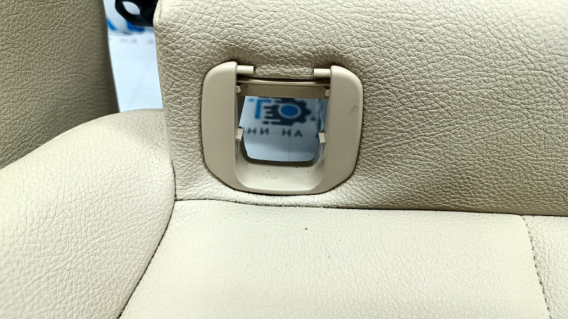 Rear row of seats 2nd row BMW 3 F30 16-18 beige leather, separate back, dry-cleanable, missing plug