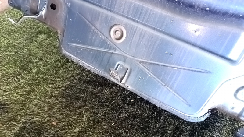 Rear panel VW Jetta 11-18 USA blue LD5L with eyepieces, bent fasteners