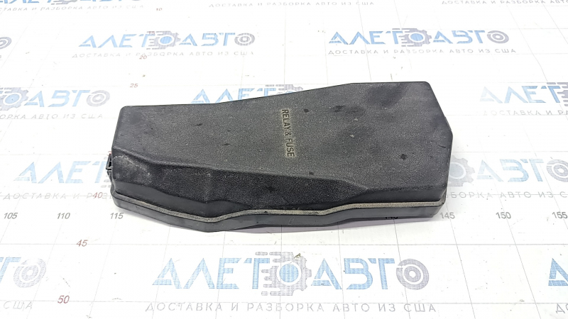 Upper cover of the fuse box under the hood left Toyota Camry v70 18- hybrid