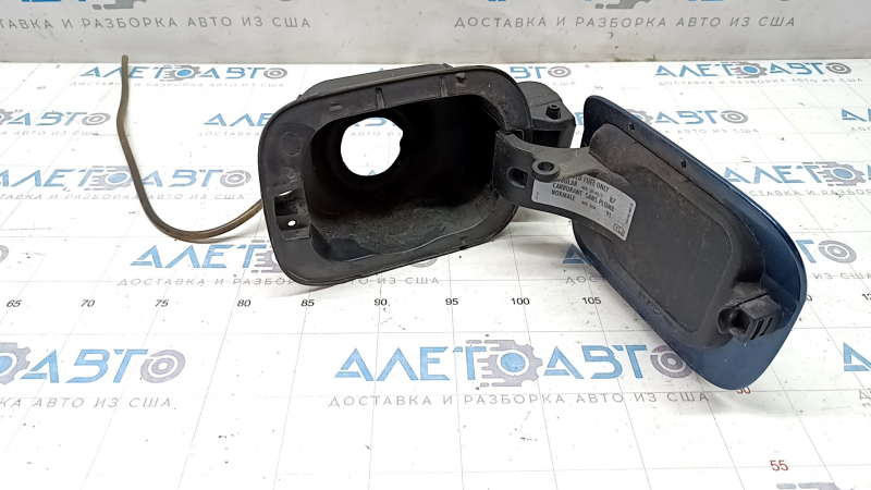 VW Jetta 11-18 USA Fuel Filler Door Housing Assembled
