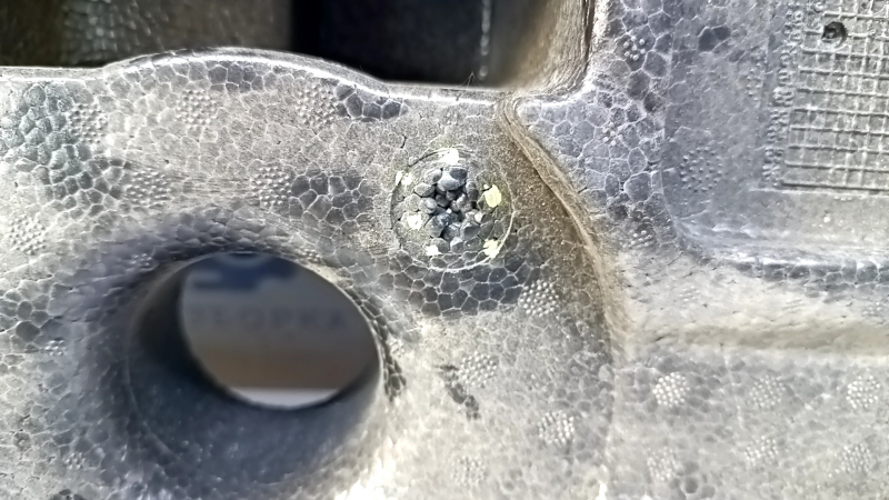 Foam plastic under compressor VW Jetta 19 - crushed, torn