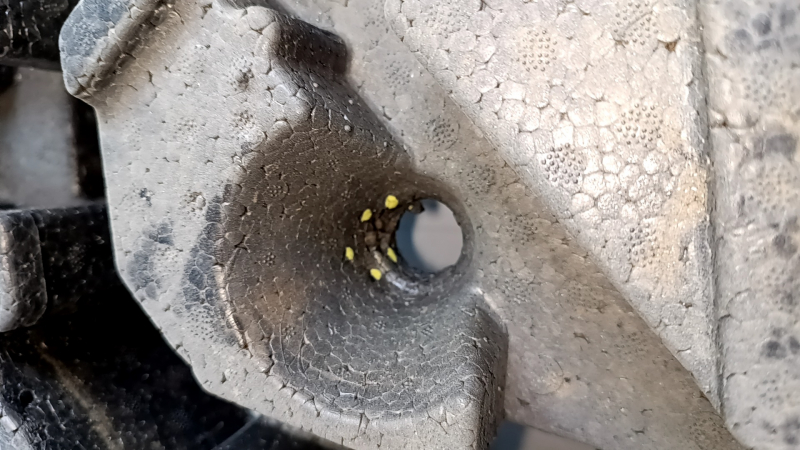 Foam plastic under the Chevrolet Impala 14-20 tool, tears, dents