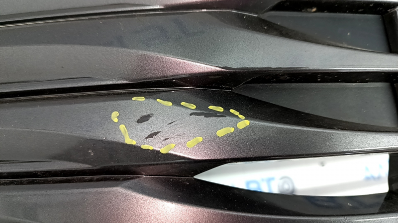 Lower grille in front of bumper Toyota Camry v70 18-20 hybrid XLE, under parking sensors, broken mount, pressed, scratches, bumps