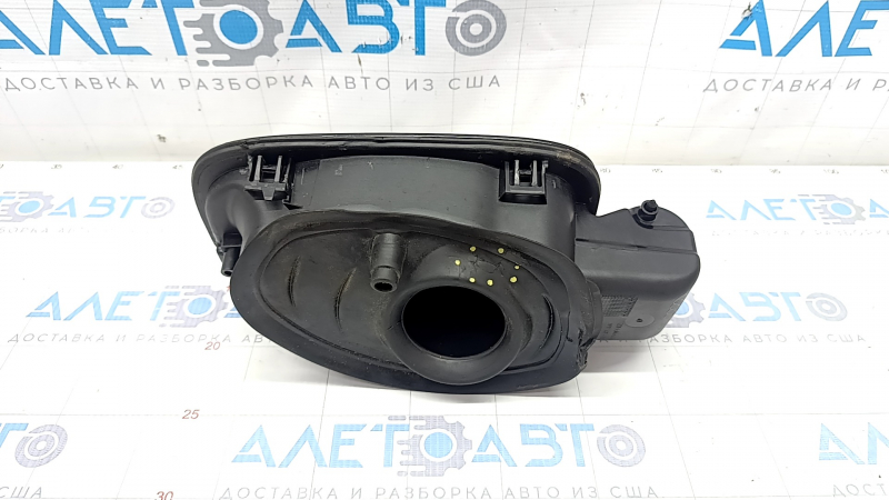 Fuel filler flap with housing Audi Q5 80A 18 - torn seal