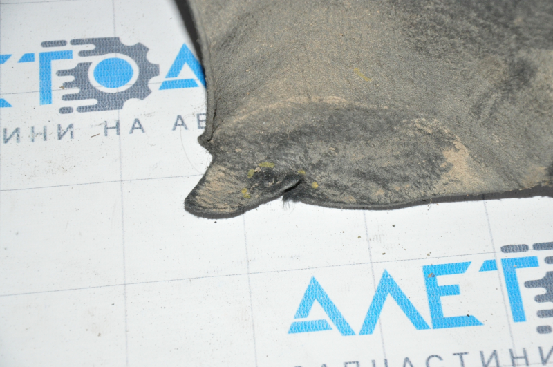 Rear left fender liner Ford Mustang Mach-E 21-23 tear