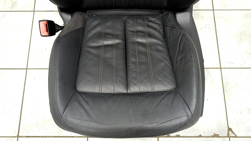 Driver's seat Audi Q5 80A 18- with AIRBAG, leather, black, electric, heated, dented, scratches, scratches on the back