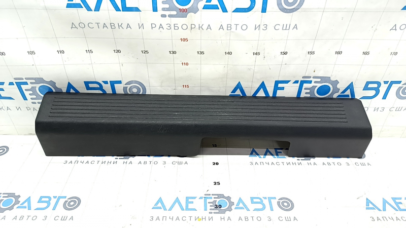 Door sill trim front right Nissan Rogue 21-23 black Japan built, scratches