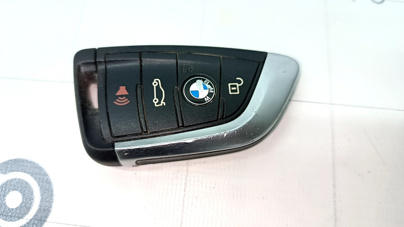 Key smart BMW X1 F48 16-22 4 buttons, scratches, bumps, peeled chrome and coating