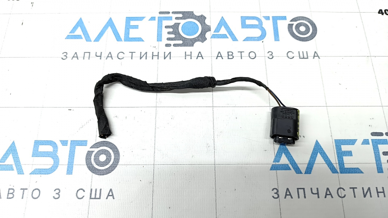 Chip for the fluid level sensor of the washer reservoir BMW X5 G05 19-23