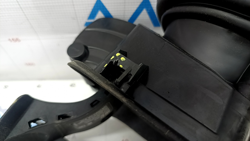 Fuel filler flap housing BMW X1 F48 16-22 broken mount