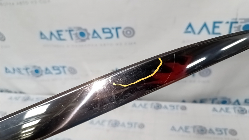 Rear right window molding Kia Optima 16- chrome, broken fasteners, pressed, scratches