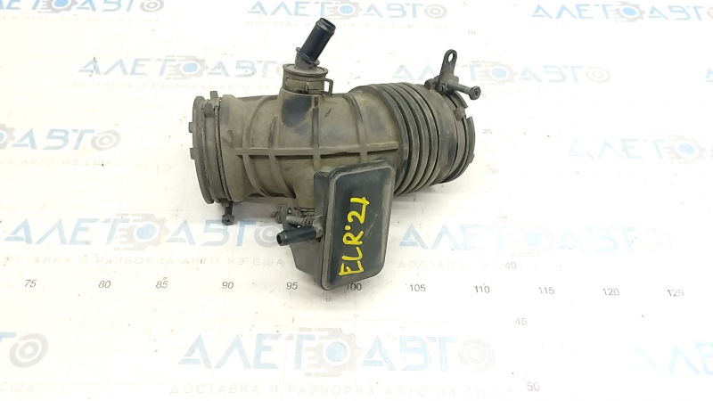 Air duct for intake Hyundai Elantra 21-23 2.0 with resonator