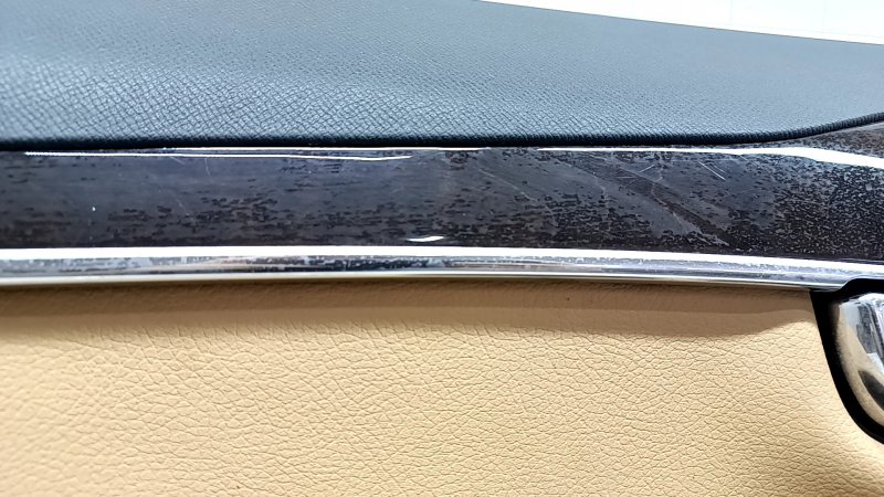 Door trim card front left Volvo XC90 16-22 leather black, beige insert, beige armrest, dents, scratches, scuffs