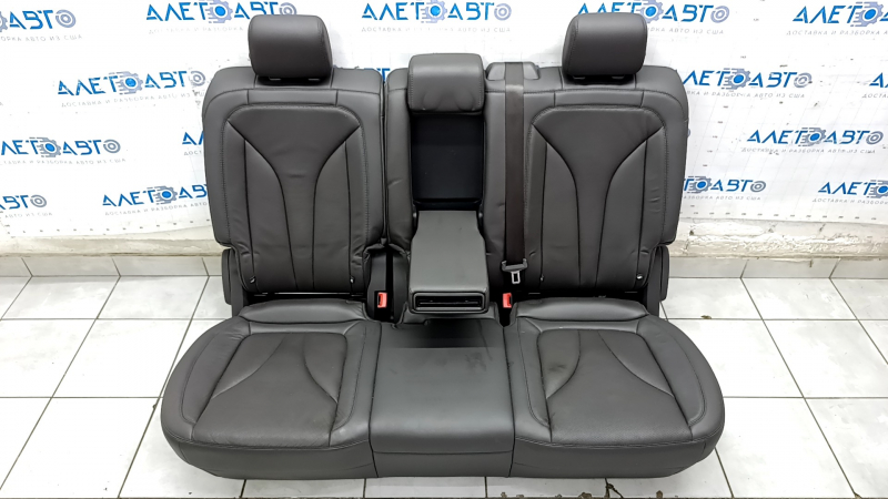 Rear row of seats 2 row Lincoln Nautilus 19-20 with heating, leather dark brown, broken cup holder, dented, needs cleaning, broken foam