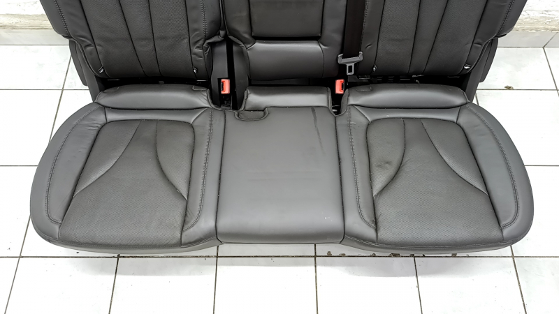 Rear row of seats 2 row Lincoln Nautilus 19-20 with heating, leather dark brown, broken cup holder, dented, needs cleaning, broken foam