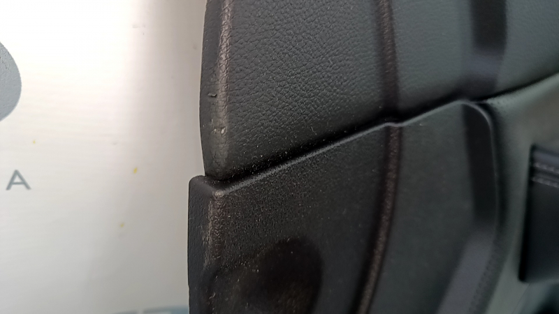Door trim card front right Subaru Outback 15-19 black, leather, wood insert, Harman Kardon, scratches on wood, bumps, abrasions