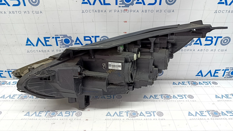 Headlight front right bare Hyundai Sonata 18-19 halogen with mount, sand, for polishing, butt on molding