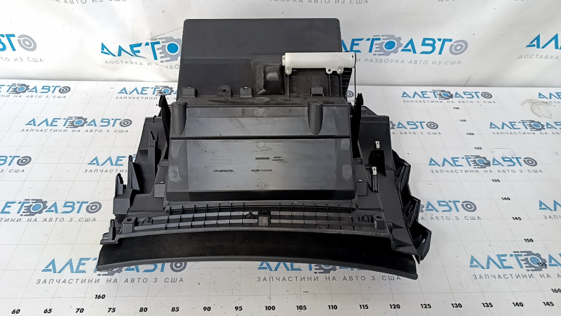 Glove box, glove compartment Infiniti JX35 QX60 13- black, scuffs, bumps, dents, scratches