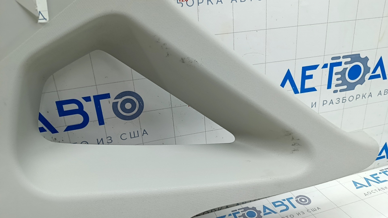 Rear pillar trim right VW Passat b8 16-19 USA gray, scratches, plastic turned white, needs cleaning