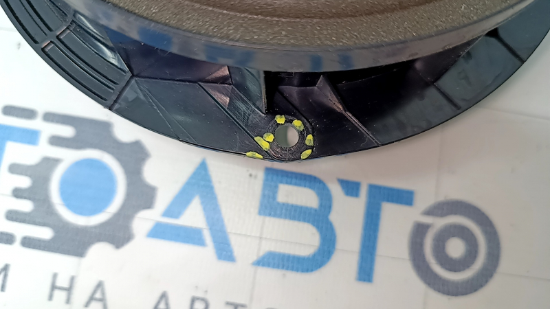 Speaker rear right VW Passat b8 16-19 USA cracks in mounts