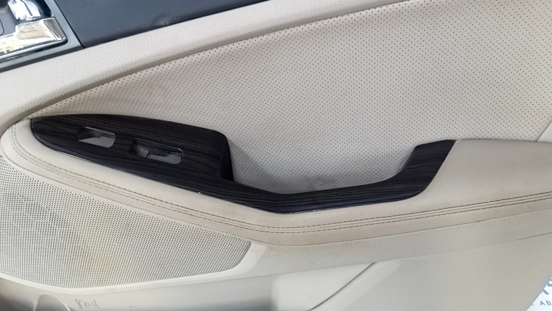 Door trim card front right Kia Optima 11-15 beige, with beige insert cloth, overlay in wood color, armrest leather, scratches, dent, need cleaning, tear