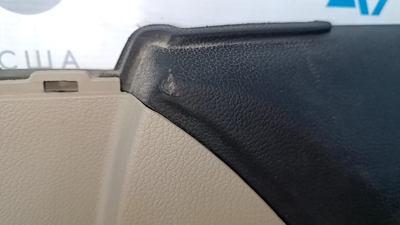 Door trim card front right Kia Optima 11-15 beige, with beige insert cloth, overlay in wood color, armrest leather, scratches, dent, need cleaning, tear