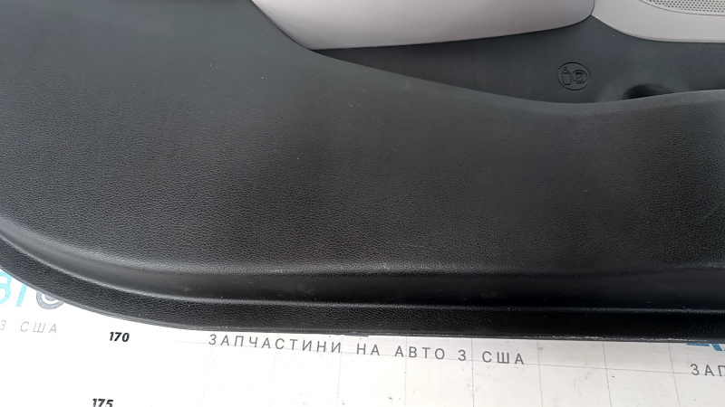 Door trim card front left Hyundai Elantra AD 17-18 gray cloth, leather armrest, non-factory hole, needs cleaning, scratches, abrasions. dents on leather