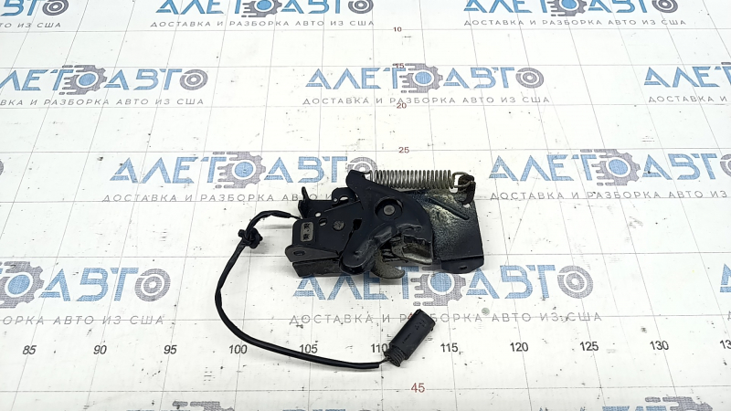 Left hood lock BMW 3 F30 12-18 broken connector mount
