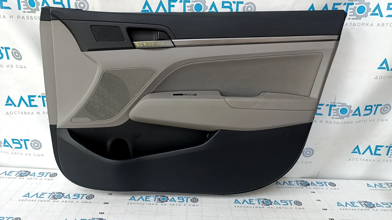 Door trim card front right Hyundai Elantra AD 17-18 black, with gray insert cloth, armrest leather, scratches, abrasions, need cleaning, dents
