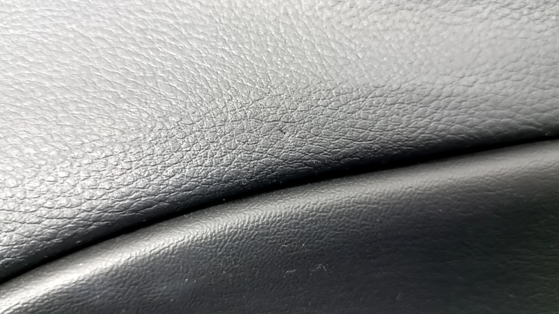 Door trim card front right Jeep Compass 17-21 leather black with red stitching, Trailhawk, scratches, bumps