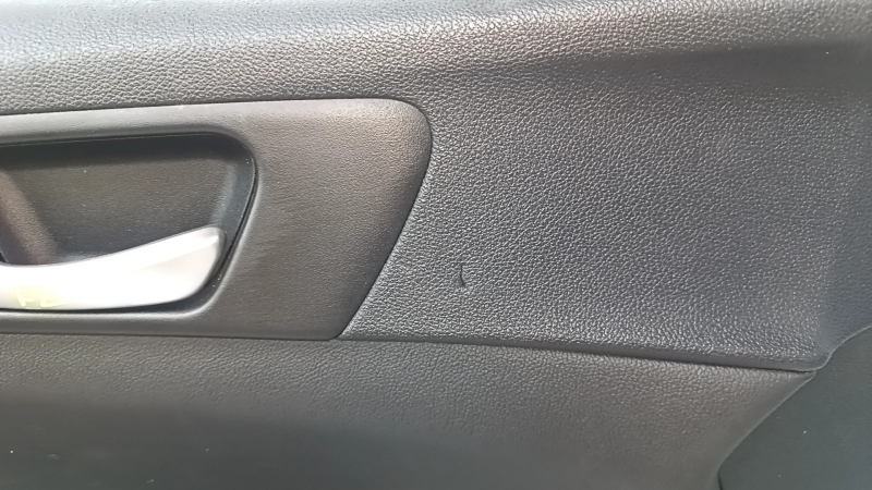 Door trim card front left Kia Optima 16- black, with black insert leather, armrest leather, scratches, dents, bumps, abrasions, crack in fastening, broken fastening