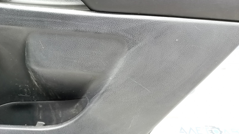 Door trim card rear right Toyota Highlander 17-19 black, insert dark red, gray molding, with curtain, scratches, for cleaning