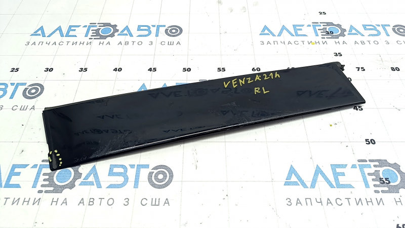 Door trim side rear left Toyota Venza 21- front, scratches, abrasion