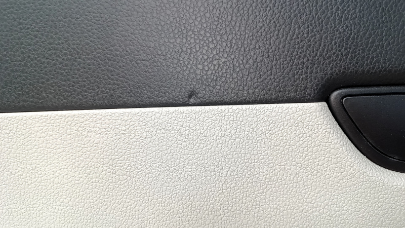 Door trim card front right VW Passat b7 12-15 USA gray, armrest leather, wood insert, dents, broken fastener