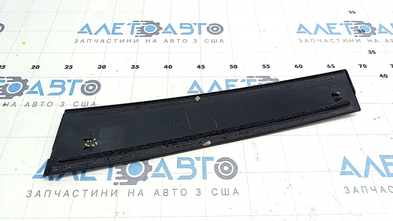 Door trim side front left Toyota Venza 21- black gloss, scratches, broken fasteners
