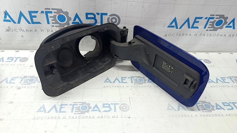 Fuel filler flap with housing BMW 3 G20 19- with lock