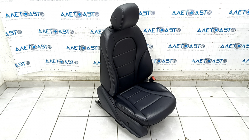 Passenger seat Mercedes C-class W205 15-21 with airbag, electric, heated, black leather, scratches on the pad, defect of the back pocket