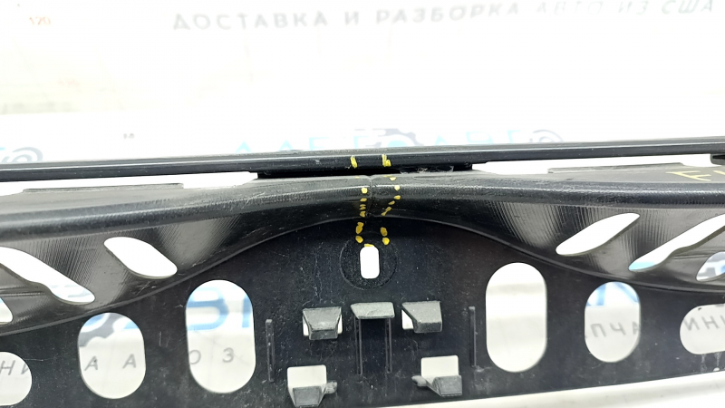 Rear bumper mount central BMW 5 F10 14-16 crack