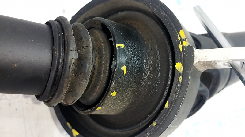 Propeller shaft BMW 5 F10 12-16 2.0T RWD, cracked outboard