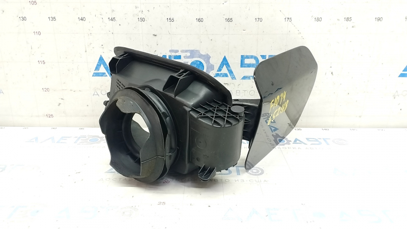 Fuel filler flap with housing BMW 5 F10 11-16 torn seal