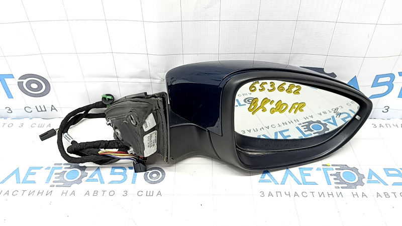 Side mirror right VW Passat 20-22 turn signal, heated, BSM, 10+2 pins, blue