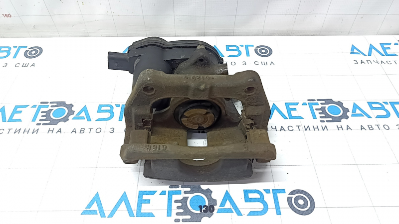 Rear right caliper Honda HR-V 16-22 awd piston dust cover torn