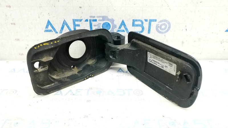 Fuel filler flap with housing Audi A4 B9 17-19 torn seal