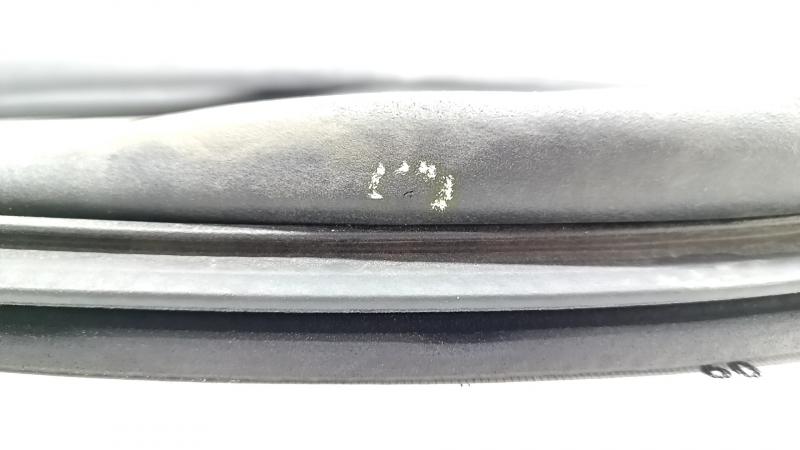 Door seal rear right Mercedes W167 GLE 350 450 20-23 worn