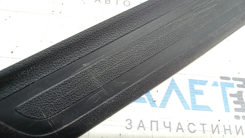 Door sill trim front outer left Hyundai Elantra AD 17-20 black, scratches, broken mount
