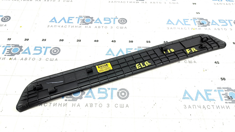Door sill trim front outer right Hyundai Elantra AD 17-20 black, scratches, broken fastening