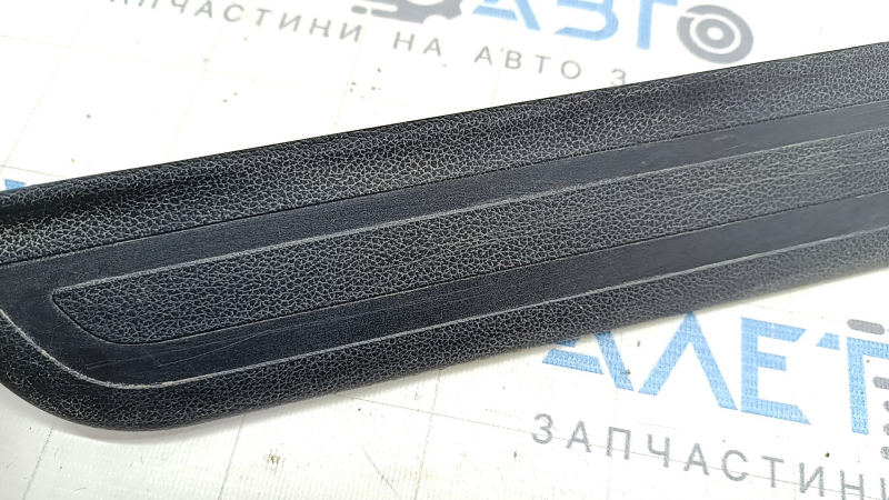 Door sill trim front outer right Hyundai Elantra AD 17-20 black, scratches, broken fastening